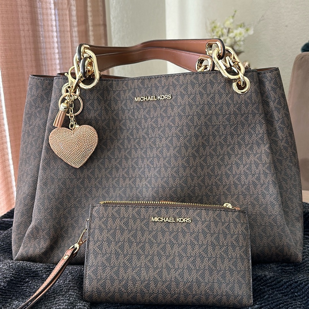 Michael kors purse and wallet
